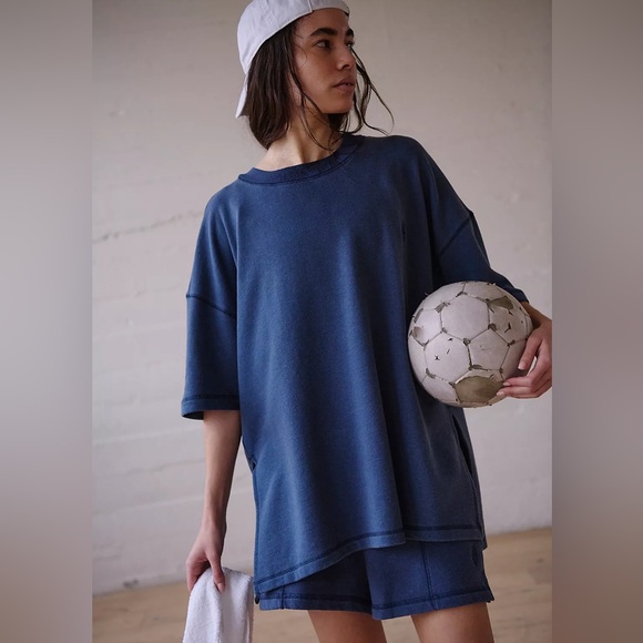 Free People Tops - NEW! FREE PEOPLE MOVEMENT Back Me Up MEDIUM Midnight Navy Blue Sweatshirt Relax